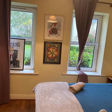 Проживание в семье Comfy Near Airport With Free Parking Дублин